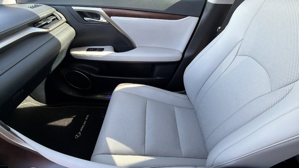 Used 2020 Lexus RX 450h AWD w/ Premium Package image 12