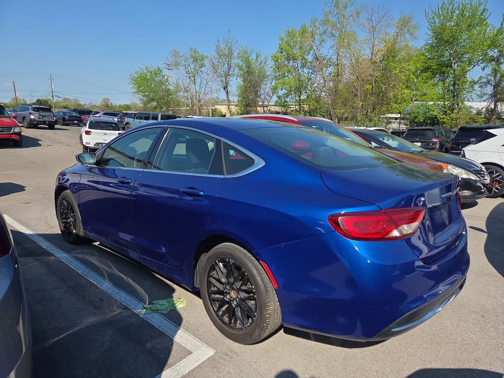 Used 2016 Chrysler 200 Limited image 5