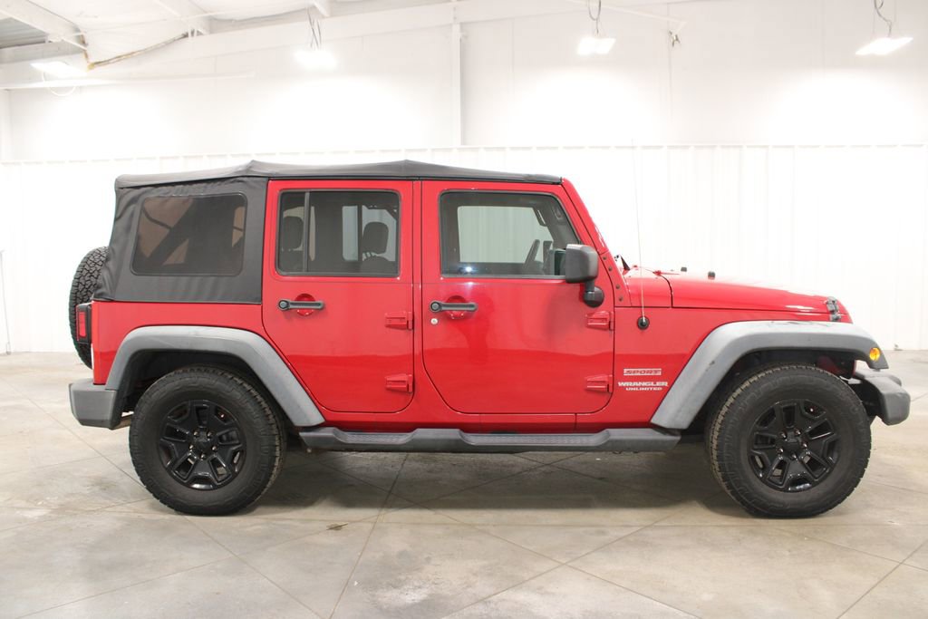 Used 2010 Jeep Wrangler Unlimited Sport image 11