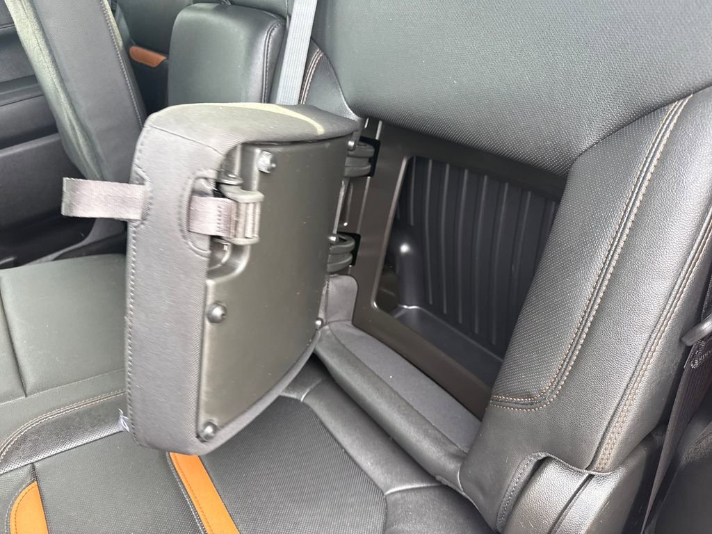 Used 2021 GMC Sierra 1500 AT4 image 25