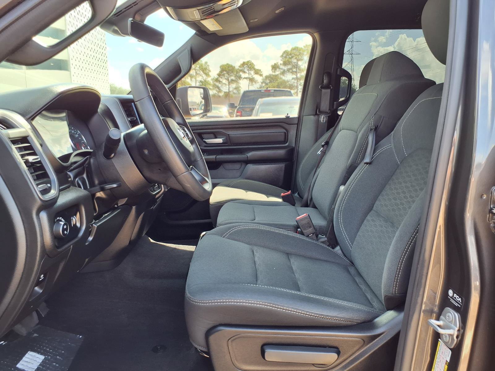 Used 2025 RAM 1500 Warlock AWD/4WD image 21