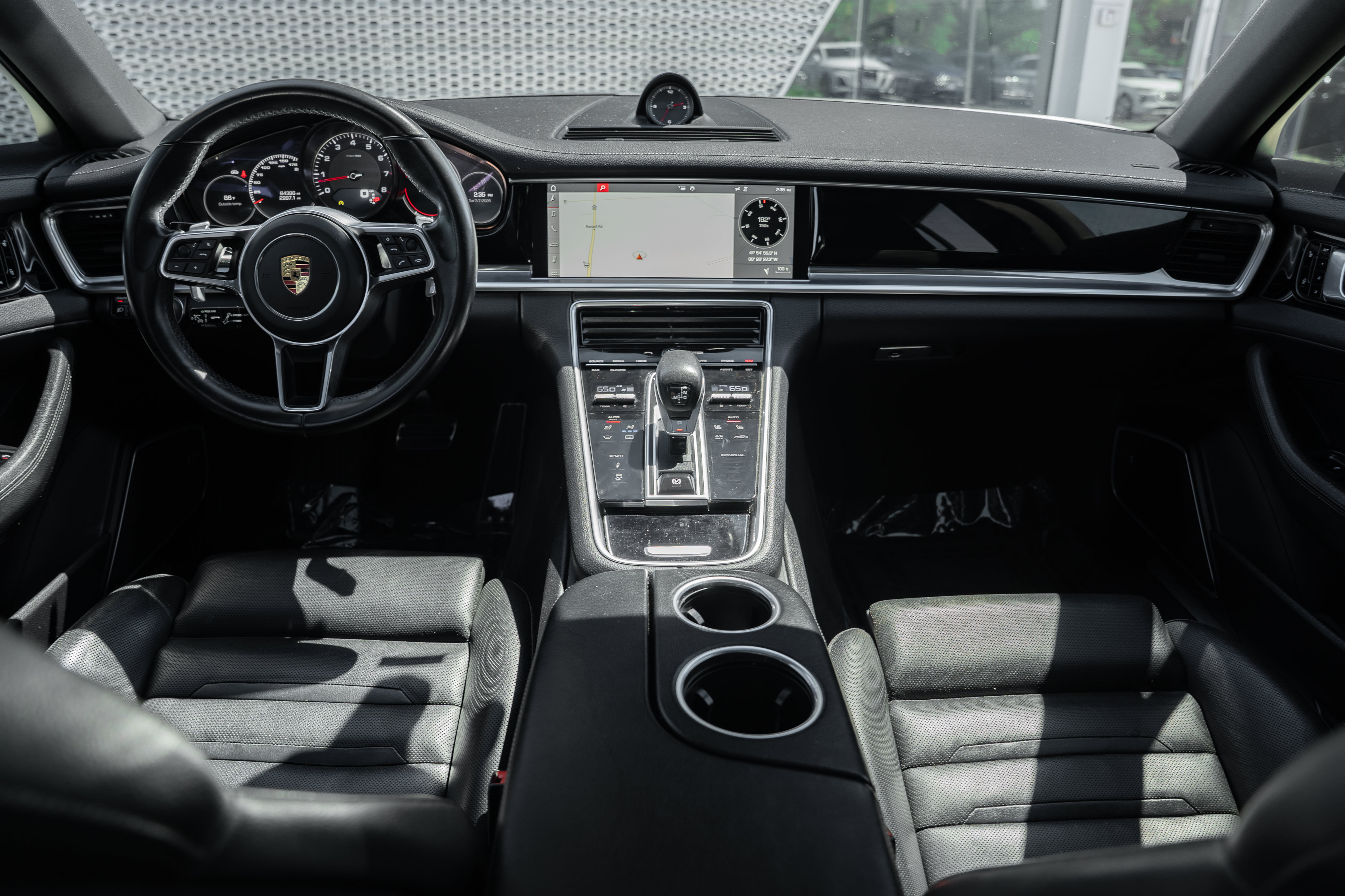 Used 2018 Porsche Panamera 4S AWD/4WD image 8