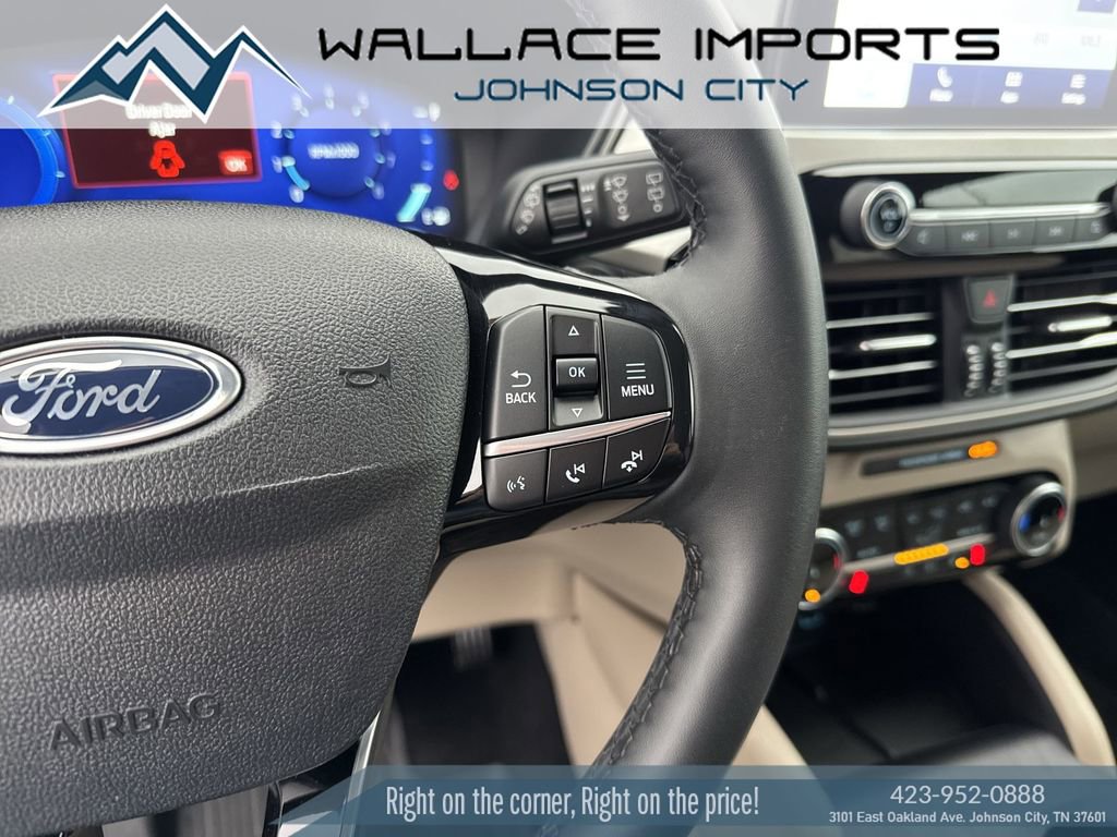 Used 2022 Ford Escape SEL w/ Technology Package image 31