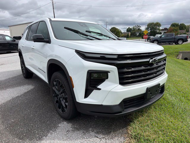 Used 2024 Chevrolet Traverse LS w/ Midnight/Sport Edition