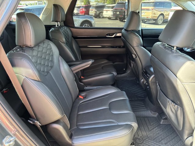 Used 2022 Hyundai Palisade Limited image 23