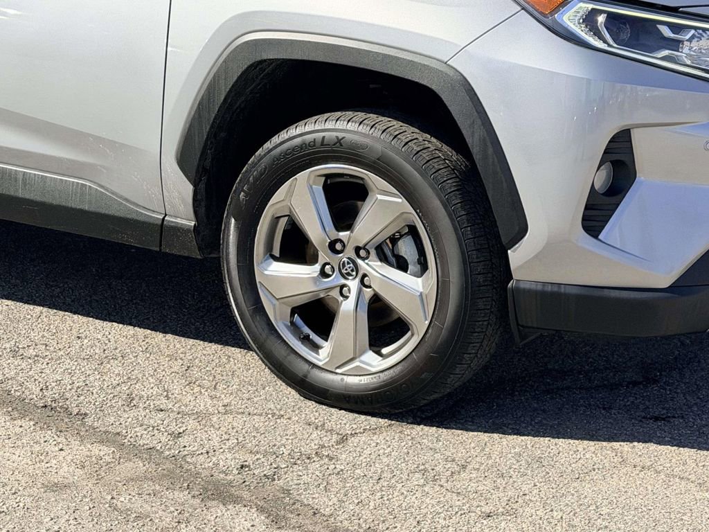 Certified 2020 Toyota RAV4 Limited image 26