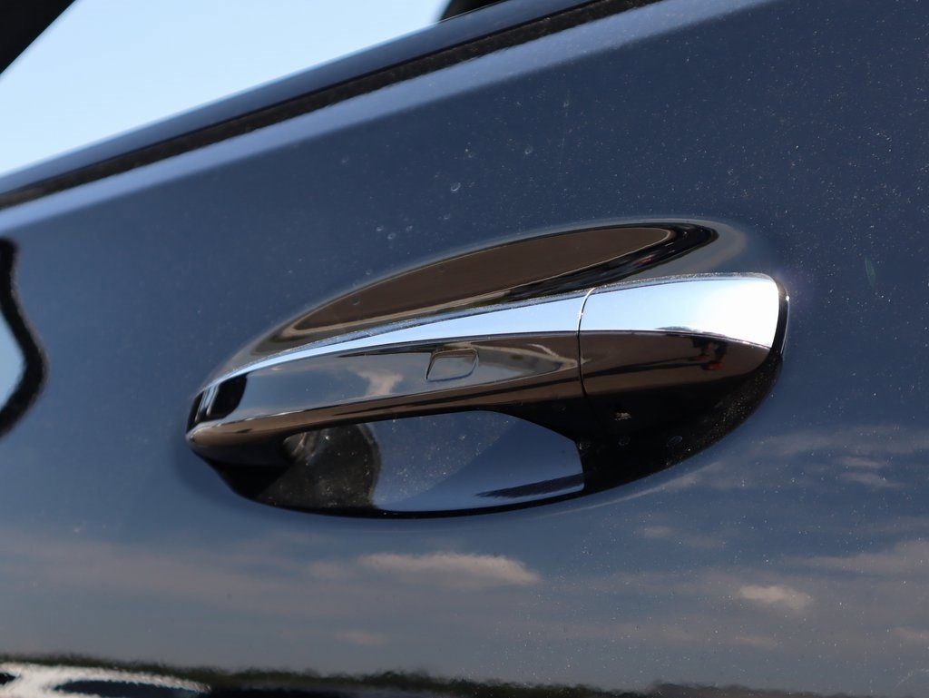New 2026 Mercedes-Benz GLS 580 4MATIC image 27