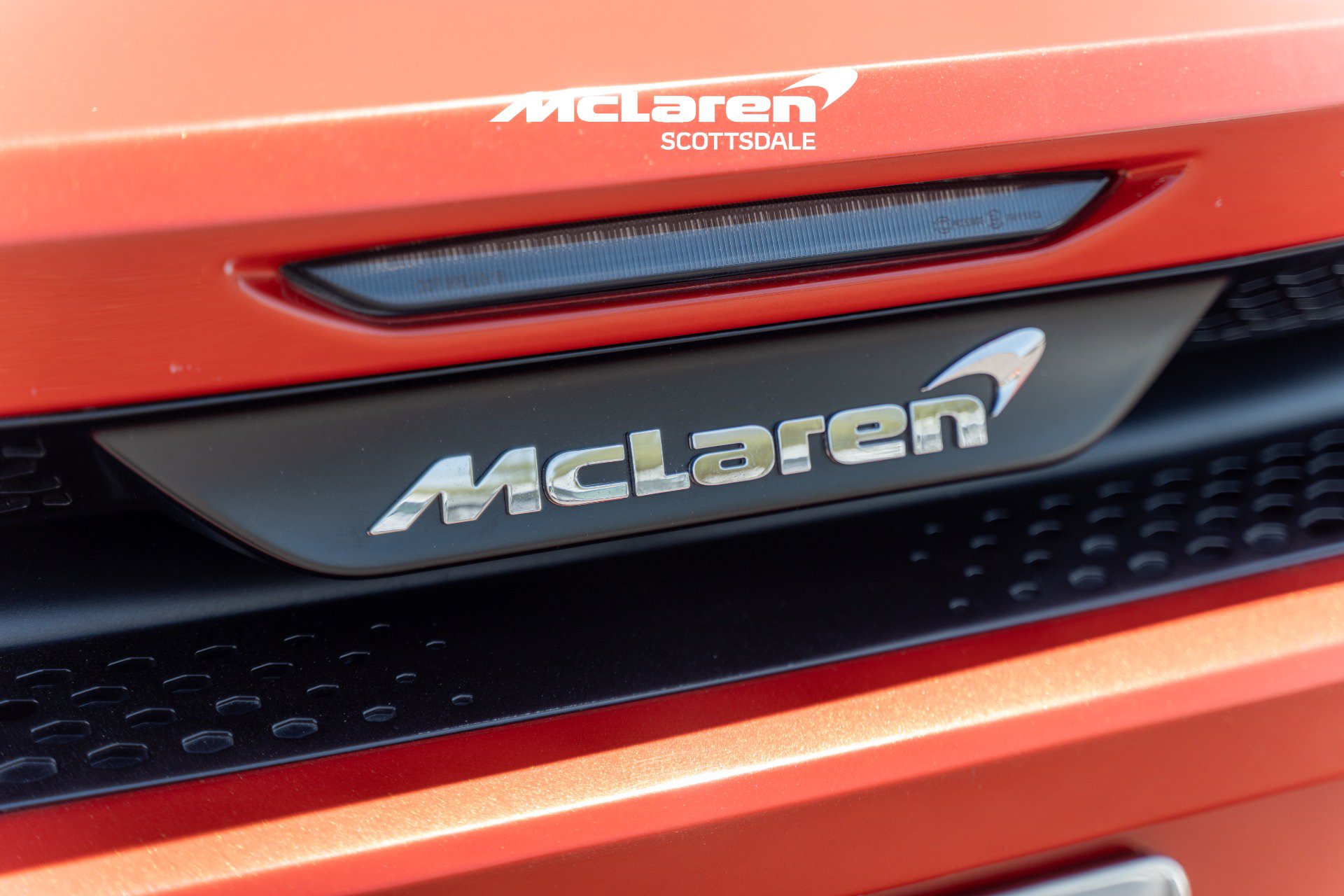 Used 2023 McLaren GT RWD image 22