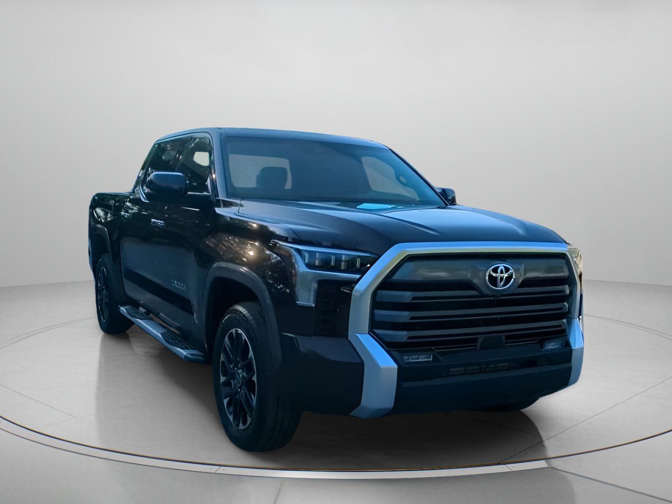 Used 2023 Toyota Tundra Limited AWD/4WD image 4