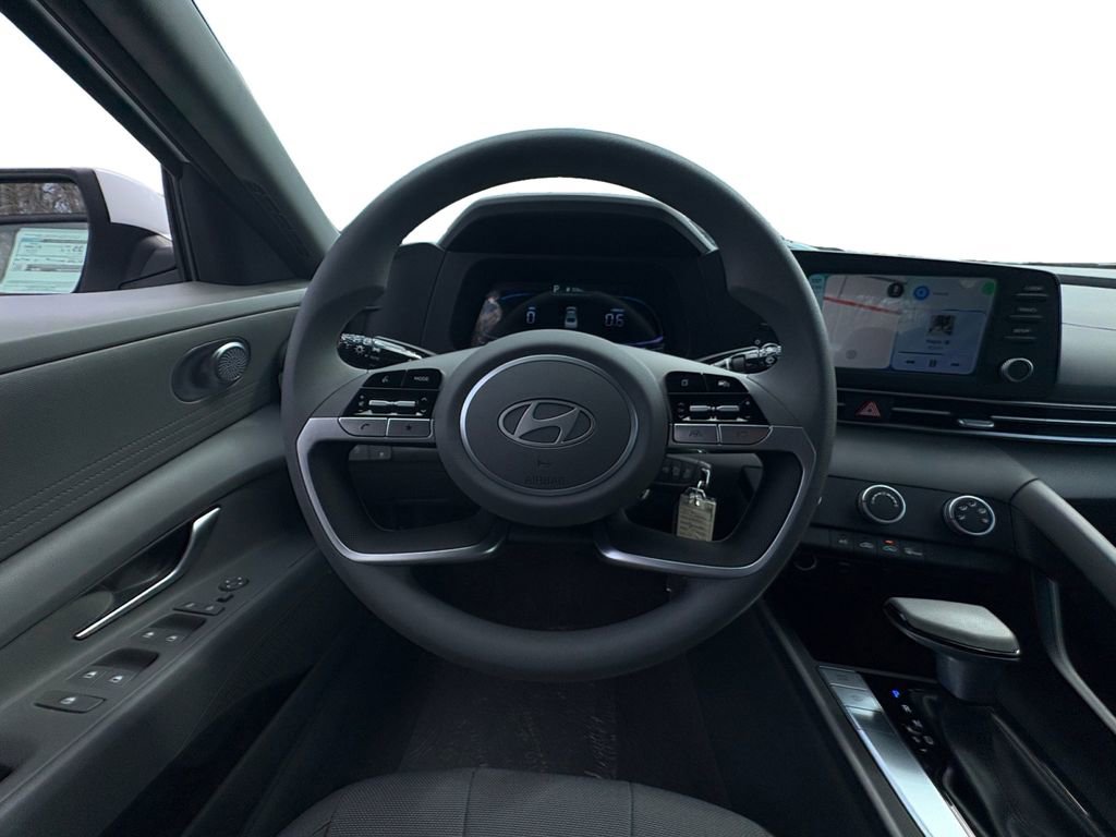 New 2026 Hyundai Elantra SE FWD image 12
