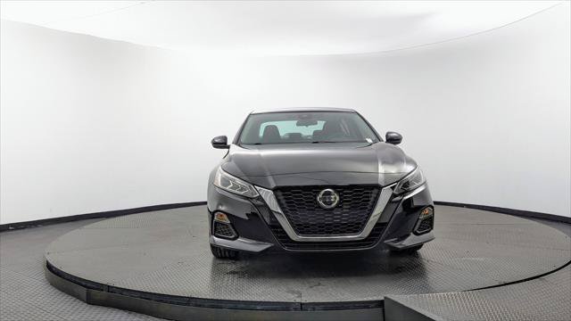 Used 2022 Nissan Altima 2.5 SV FWD image 11