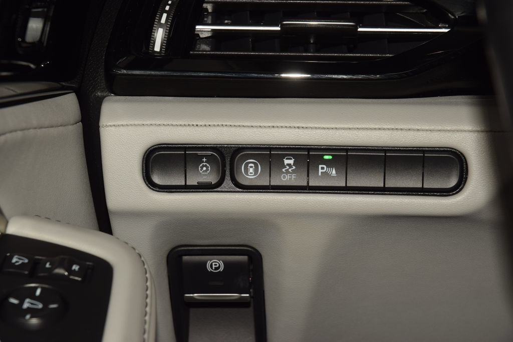 Used 2022 Acura MDX w/ Technology Package AWD/4WD image 34