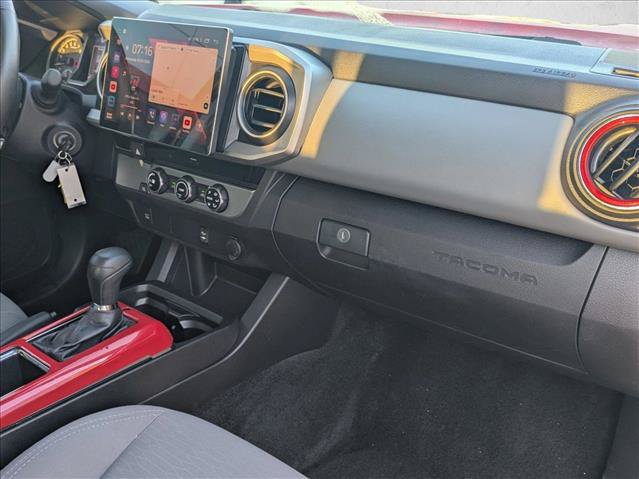 Used 2017 Toyota Tacoma SR5 w/ Tow Package RWD image 20