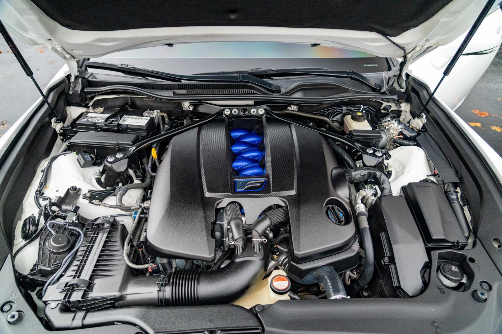 Used 2015 Lexus RC F w/ Premium Package RWD image 30
