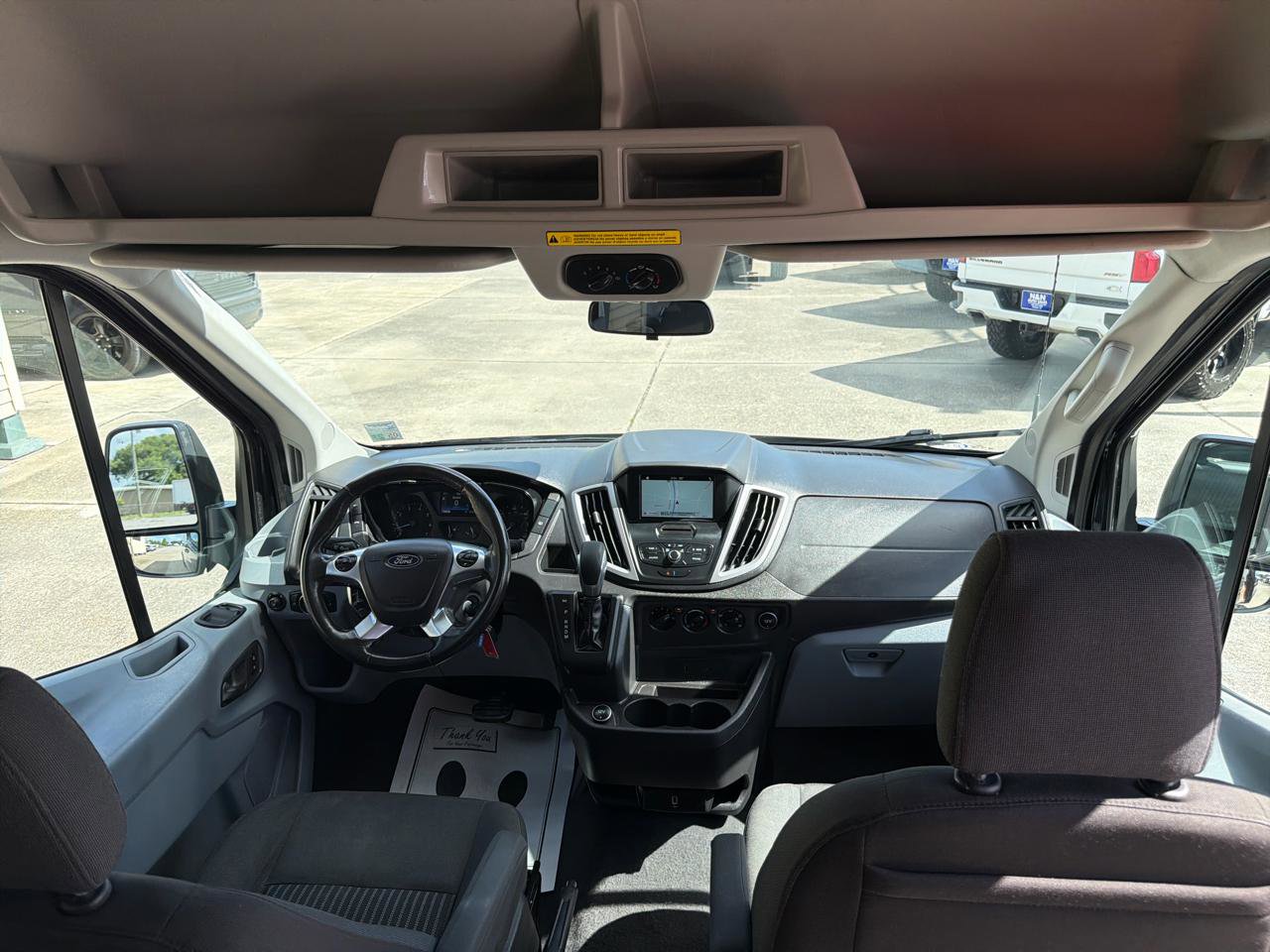 Used 2018 Ford Transit 350 XLT image 21
