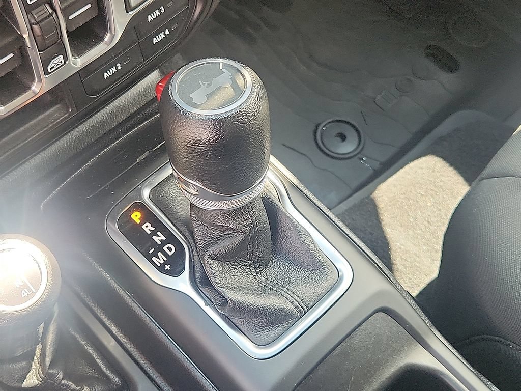 Used 2021 Jeep Wrangler Unlimited Sport AWD/4WD image 19