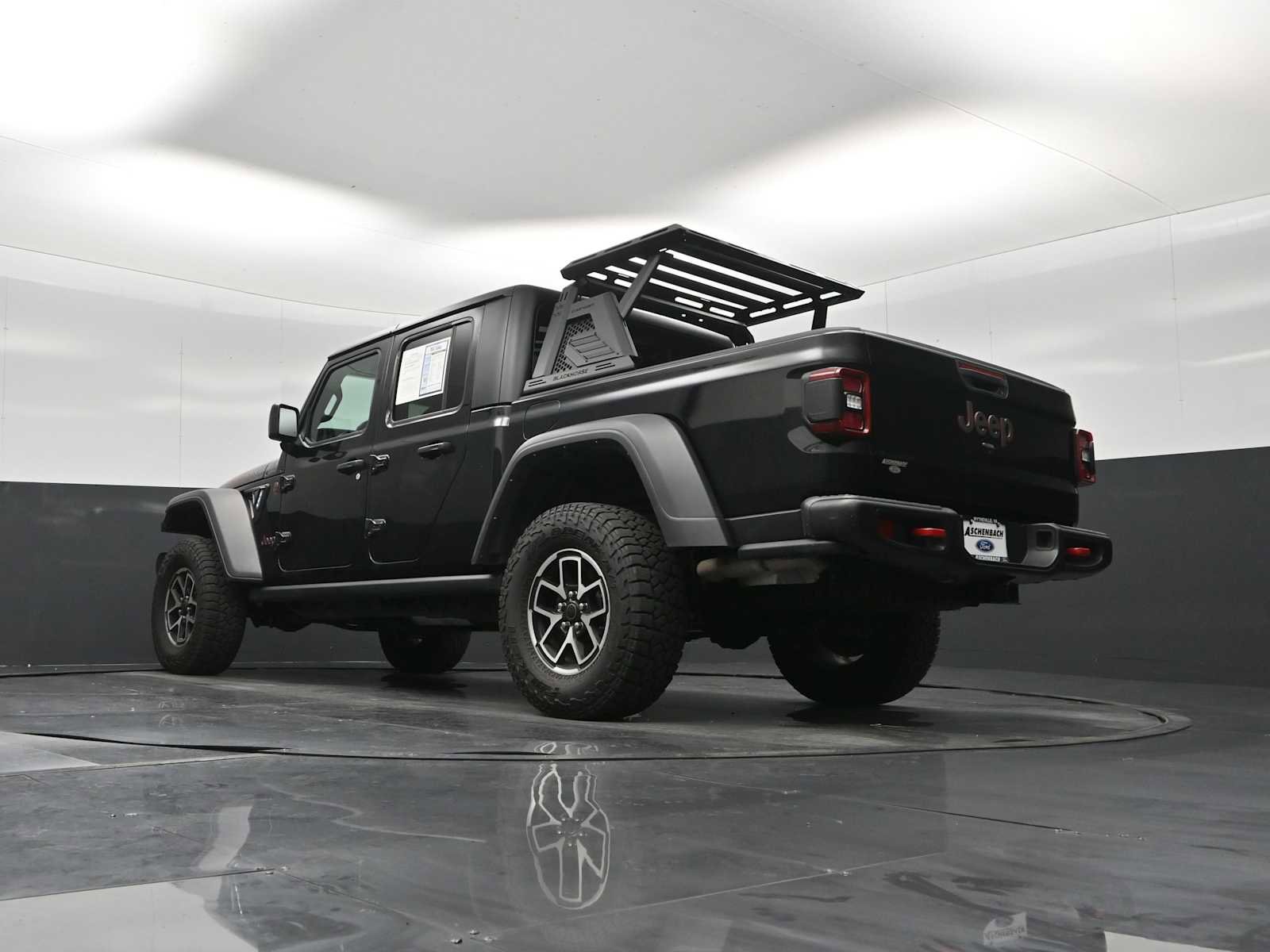 Used 2024 Jeep Gladiator Rubicon w/ Convenience Group image 27