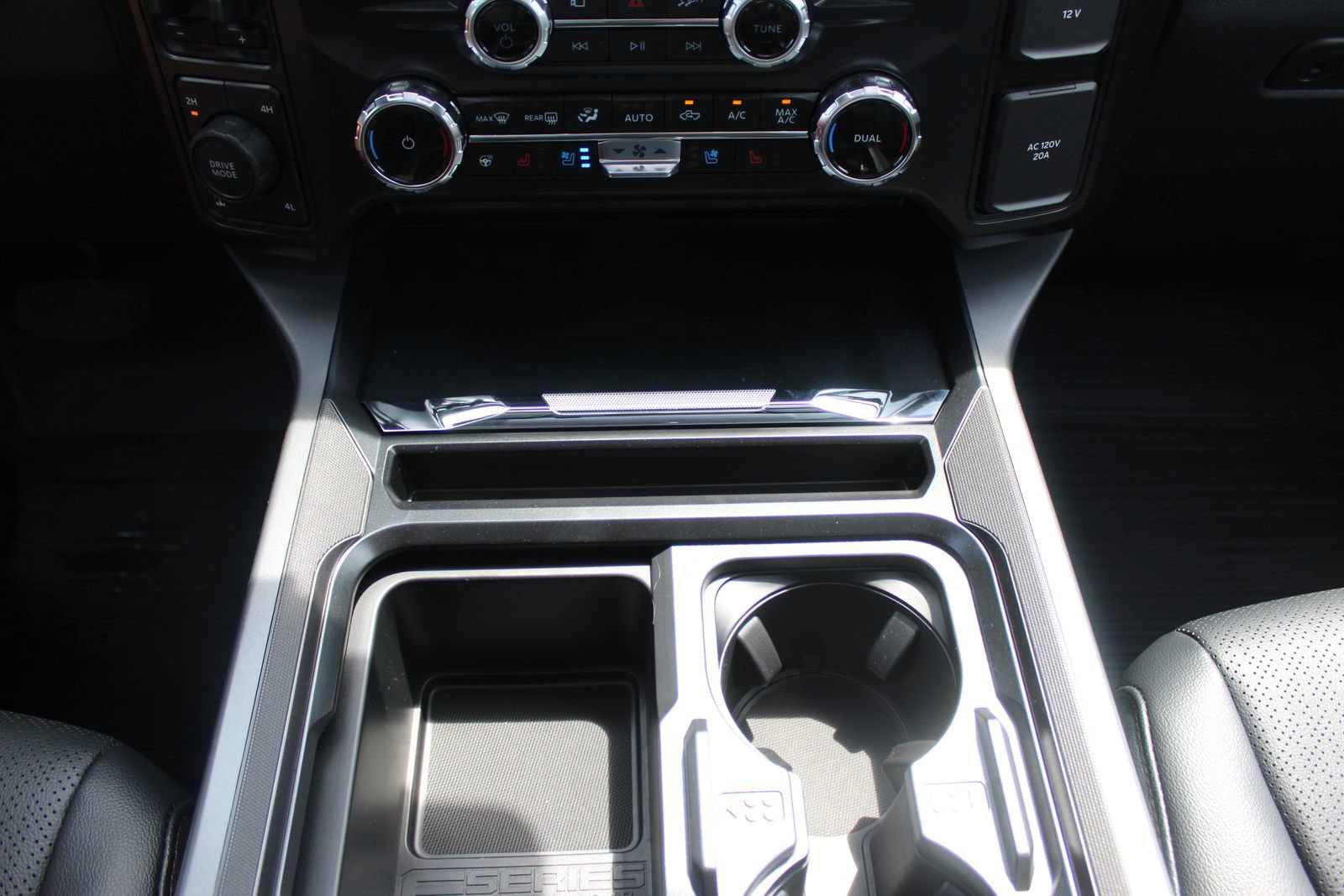 New 2026 Ford F350 Lariat AWD/4WD image 42