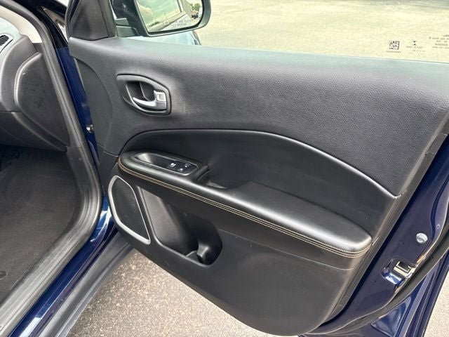 Used 2020 Jeep Compass Limited AWD/4WD image 6