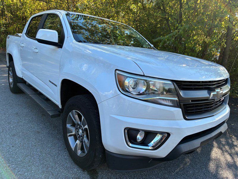 Used 2019 Chevrolet Colorado Z71 AWD/4WD image 3