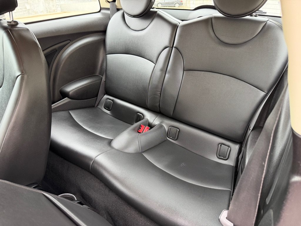 Used 2012 MINI Cooper Hardtop FWD image 16