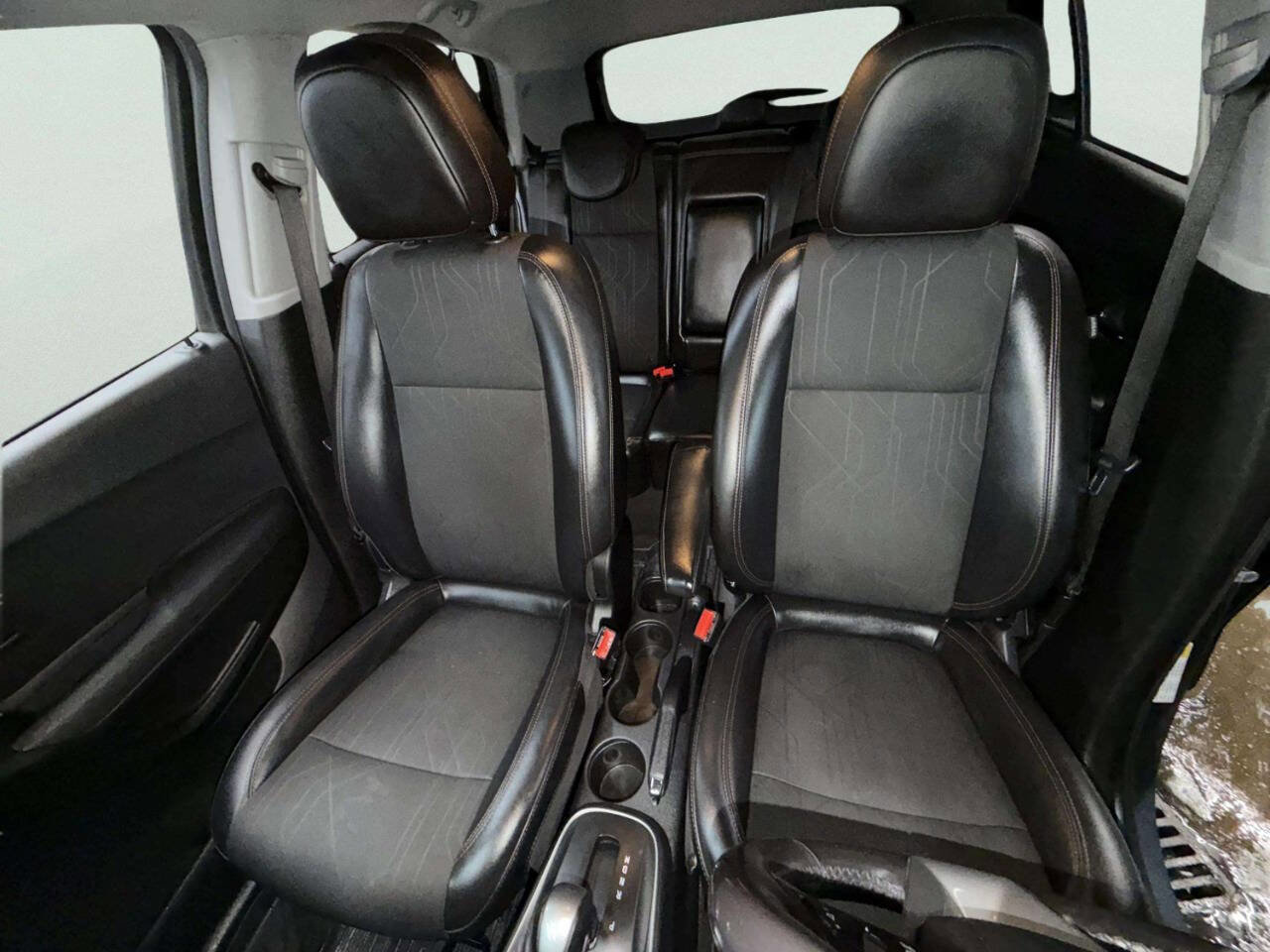 Used 2019 Chevrolet Trax LT w/ Sun & Sound Package AWD/4WD image 12
