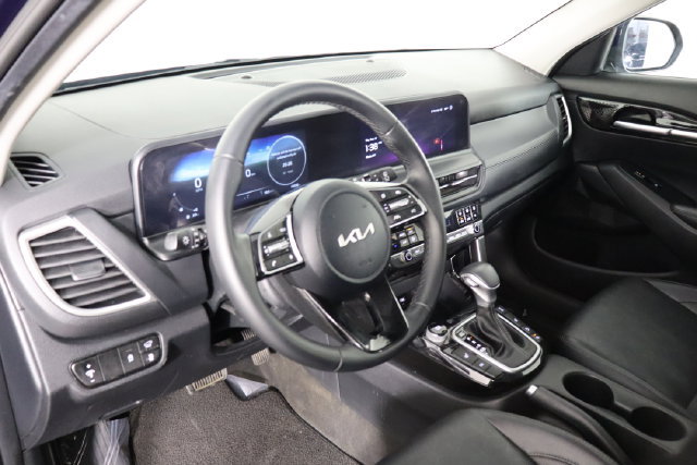 Used 2025 Kia Seltos EX w/ EX Sunroof Package AWD/4WD image 27