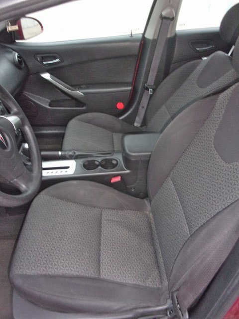 Used 2010 Pontiac G6 Sedan image 11