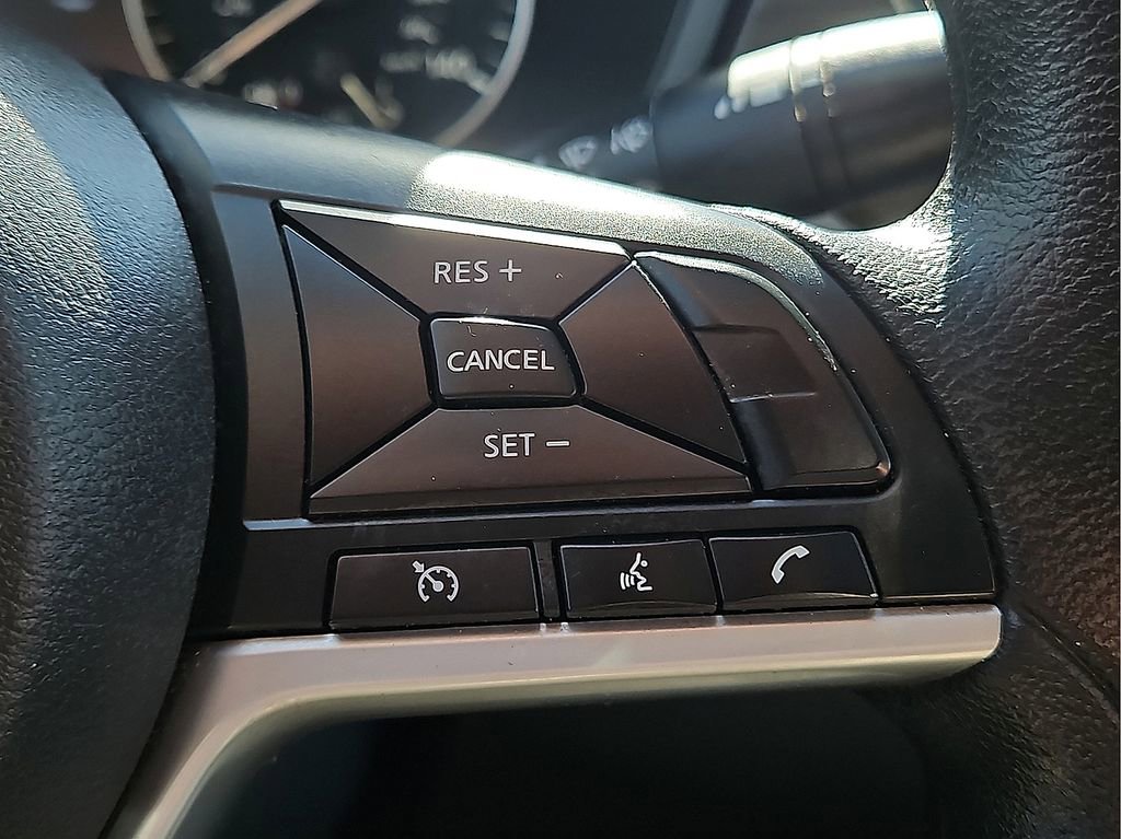 Used 2025 Nissan Altima 2.5 SV image 24