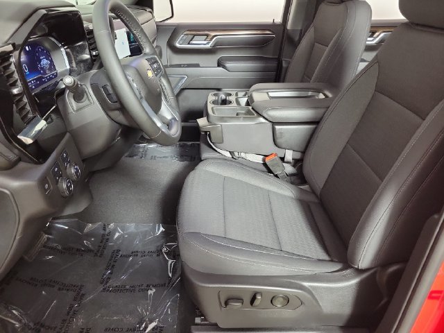 Used 2023 Chevrolet Silverado 1500 LT AWD/4WD image 19