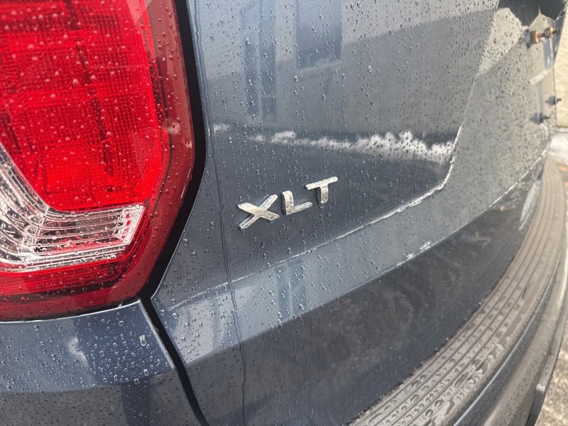 Used 2019 Ford Explorer XLT image 9