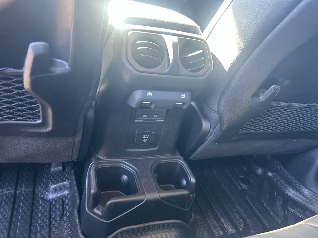 Used 2025 Jeep Gladiator Sport image 27