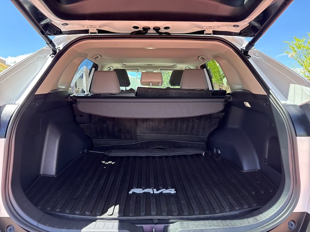 Used 2025 Toyota RAV4 XLE Premium w/ Weather Package AWD/4WD image 8