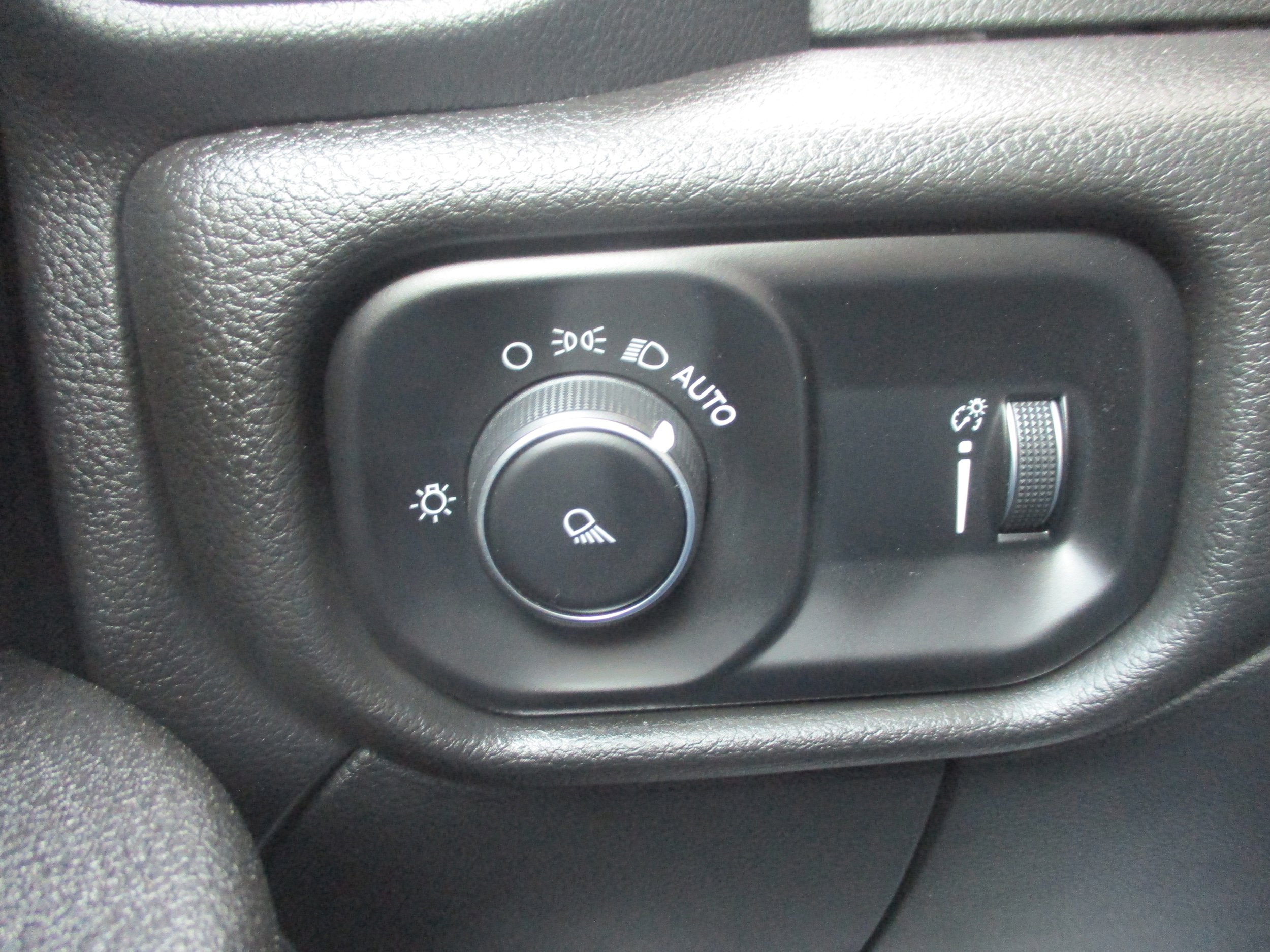 Used 2021 RAM 2500 Tradesman AWD/4WD image 18