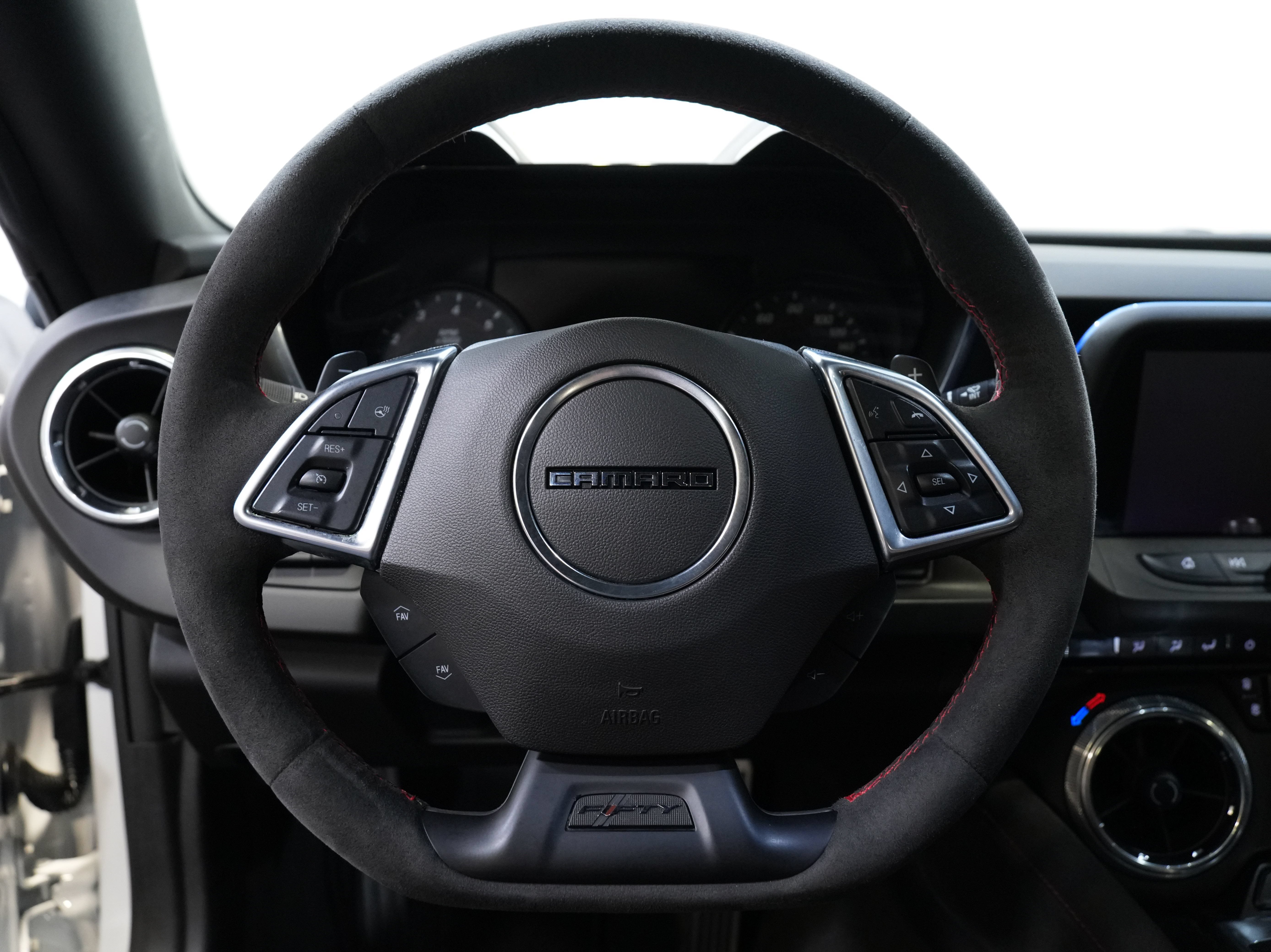 Used 2017 Chevrolet Camaro ZL1 RWD image 33
