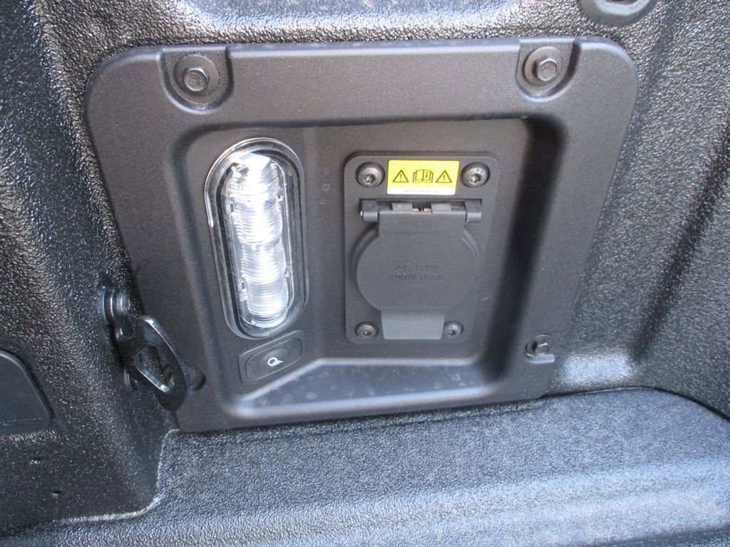 New 2026 Ford Maverick Lobo image 12