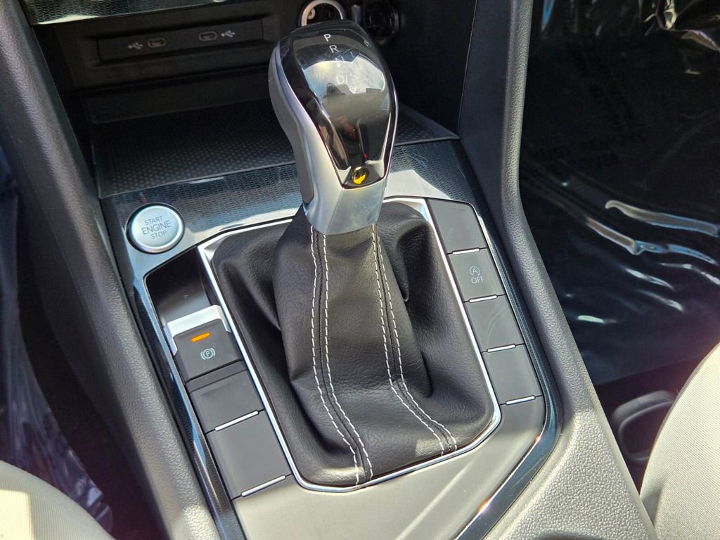 Certified 2025 Volkswagen Taos S FWD image 23