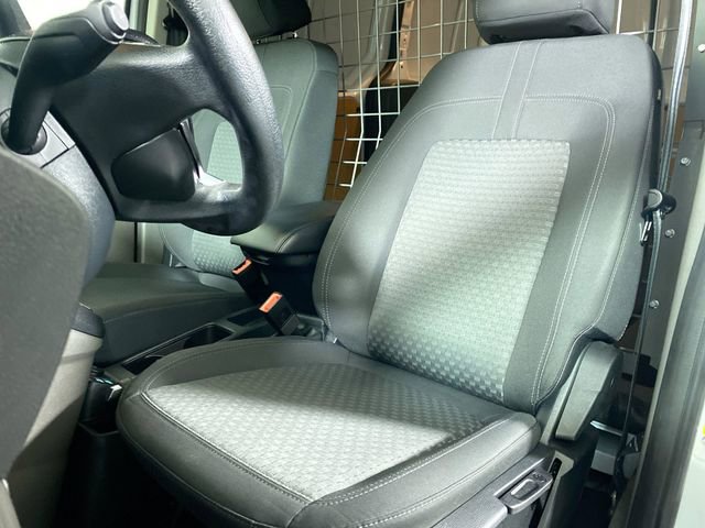 Used 2022 Ford Transit Connect XLT image 17