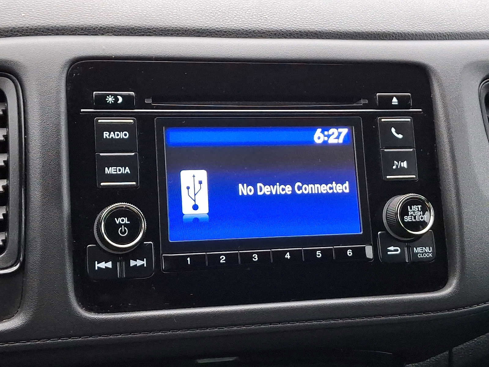 Used 2020 Honda HR-V LX image 18