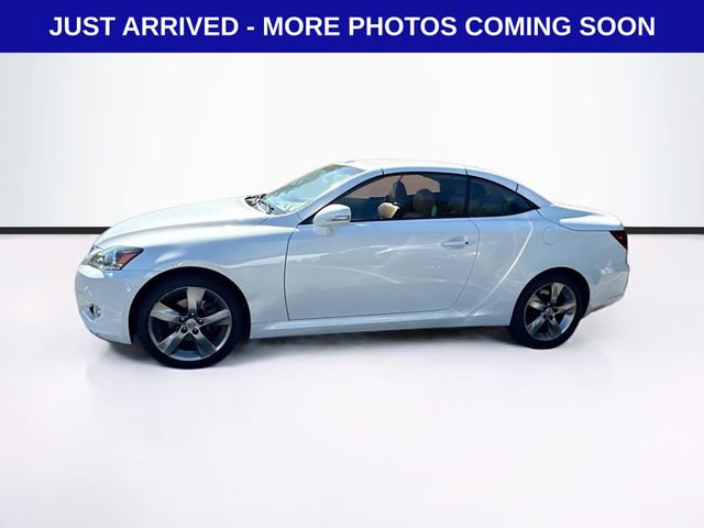 Used 2011 Lexus IS 250C w/ Luxury Pkg RWD image 4