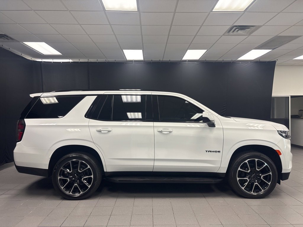 Used 2024 Chevrolet Tahoe RST image 2
