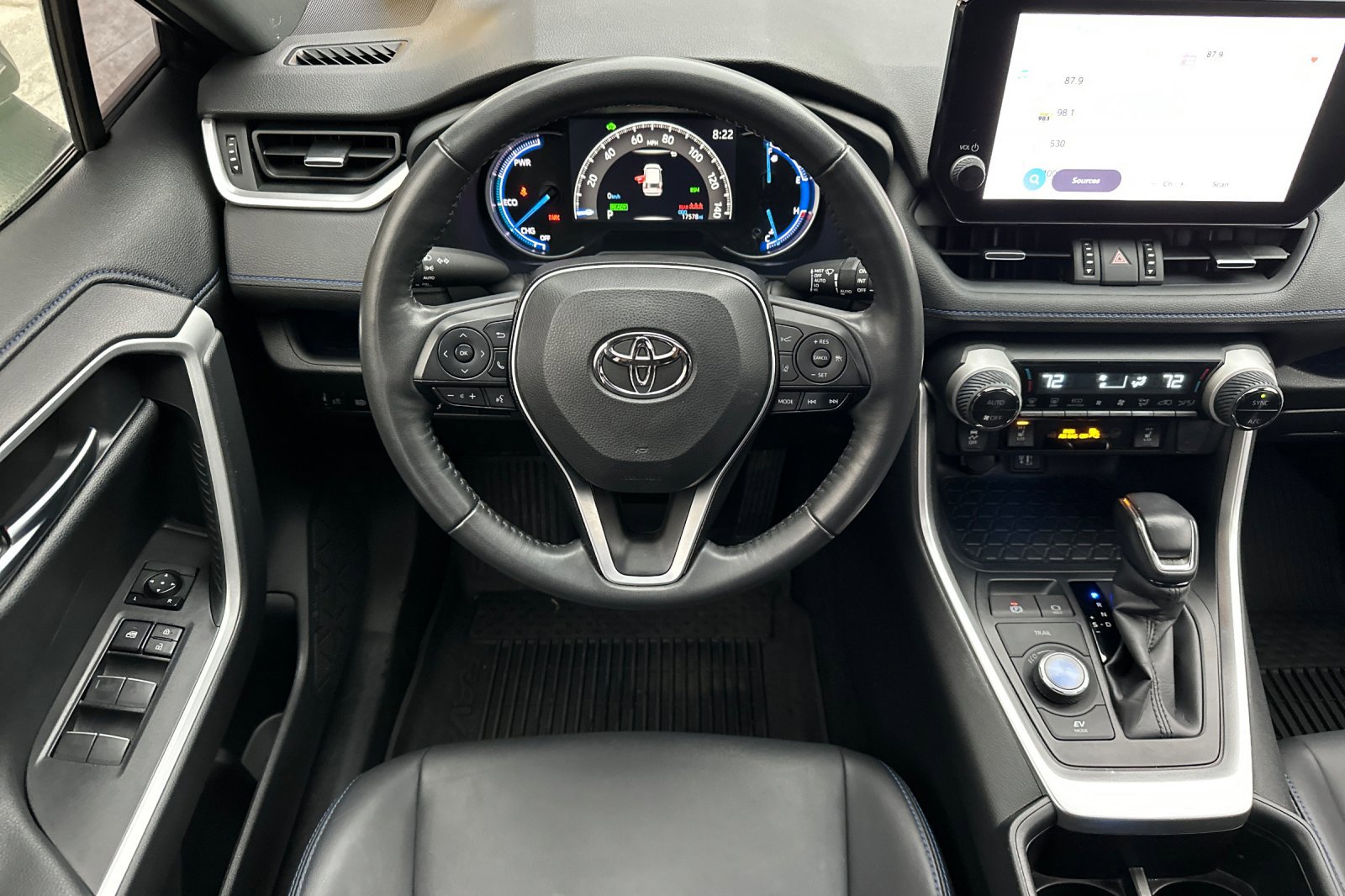 Used 2024 Toyota RAV4 XSE image 16