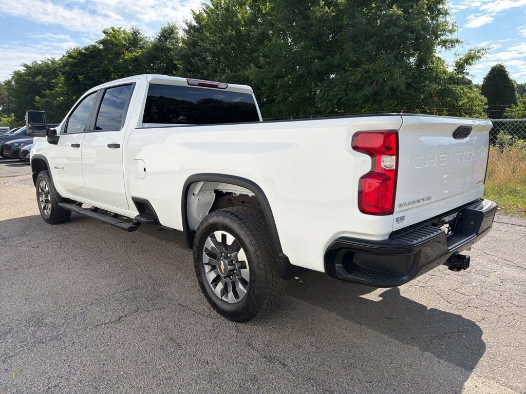 Used 2021 Chevrolet Silverado 2500 Custom w/ Custom Value Package RWD image 4