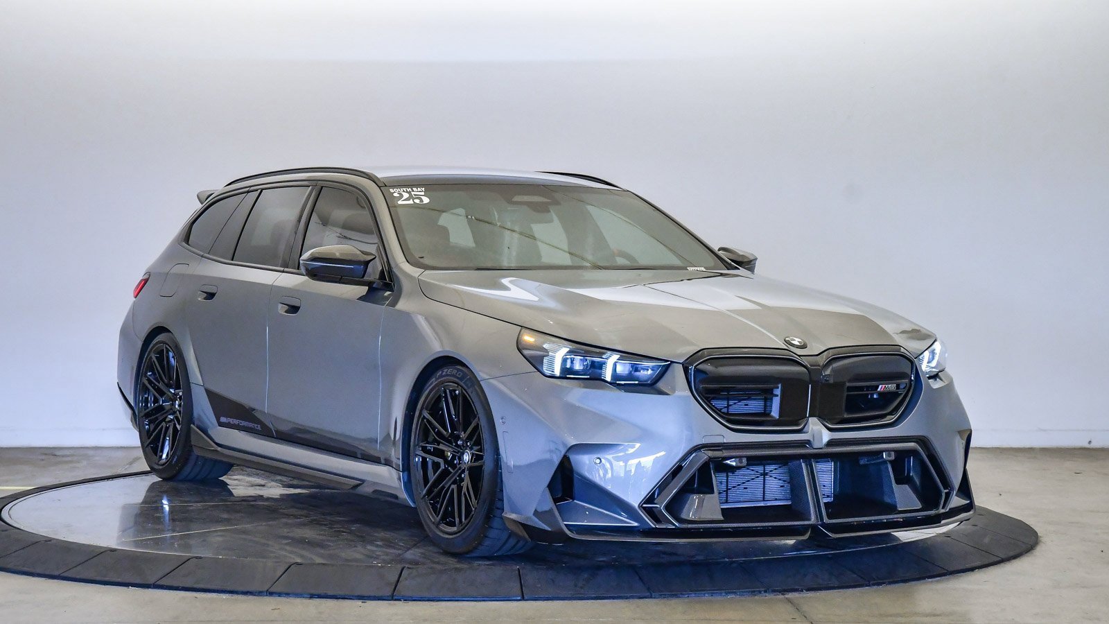 Used 2025 BMW M5 Touring w/ M Driver's Package image 6