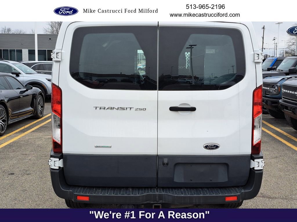 Used 2016 Ford Transit 250 130 Low Roof image 4