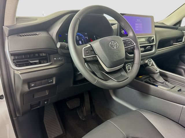 Certified 2024 Toyota Grand Highlander AWD image 18