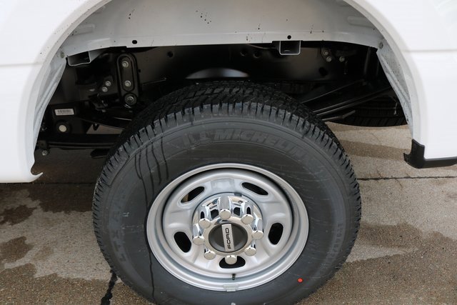 New 2026 Ford F250 XL w/ XL Chrome Package image 23