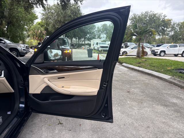 Used 2018 BMW 540i RWD image 18