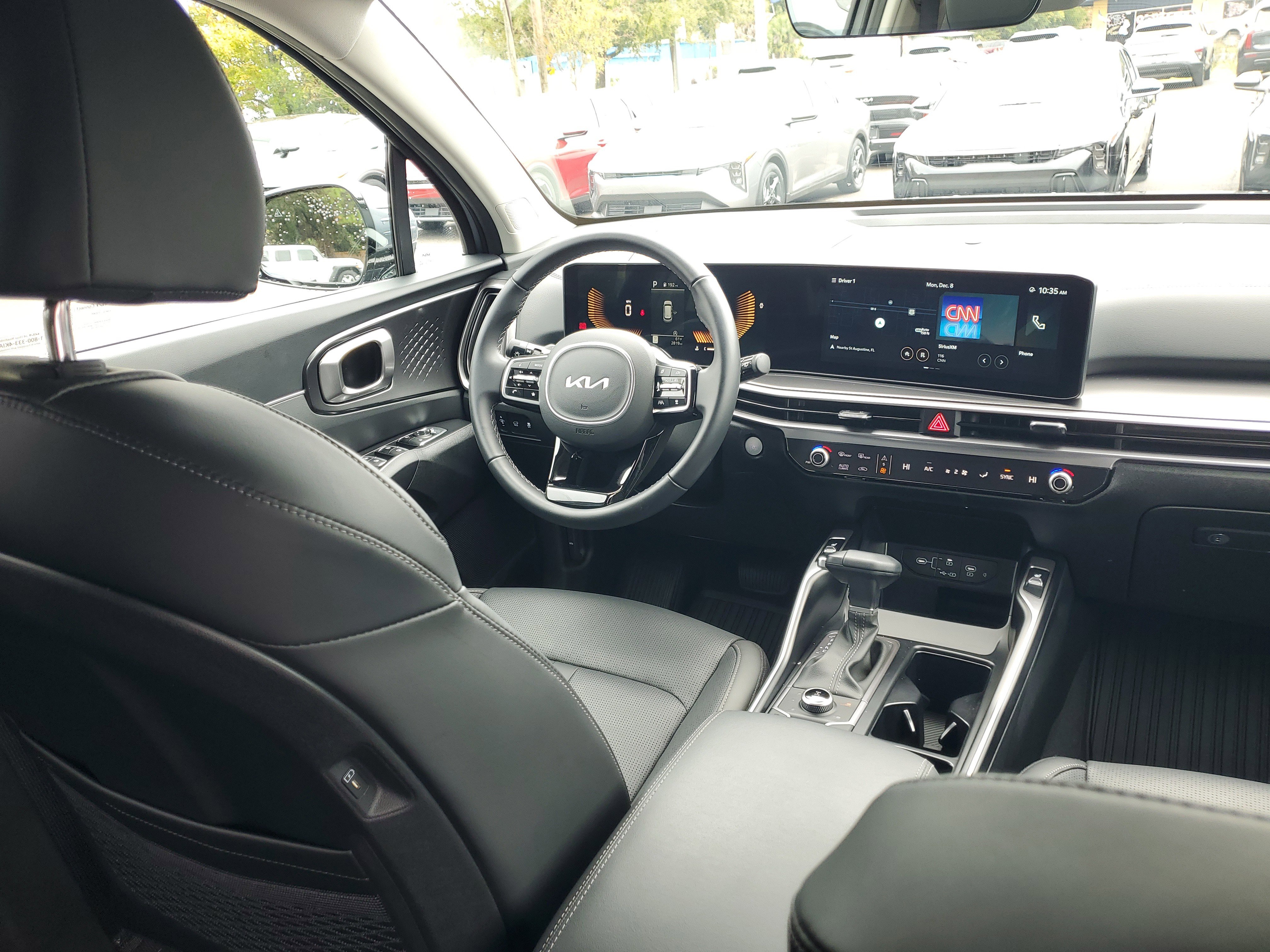 Certified 2025 Kia Sorento EX w/ Panoramic Sunroof Package image 13