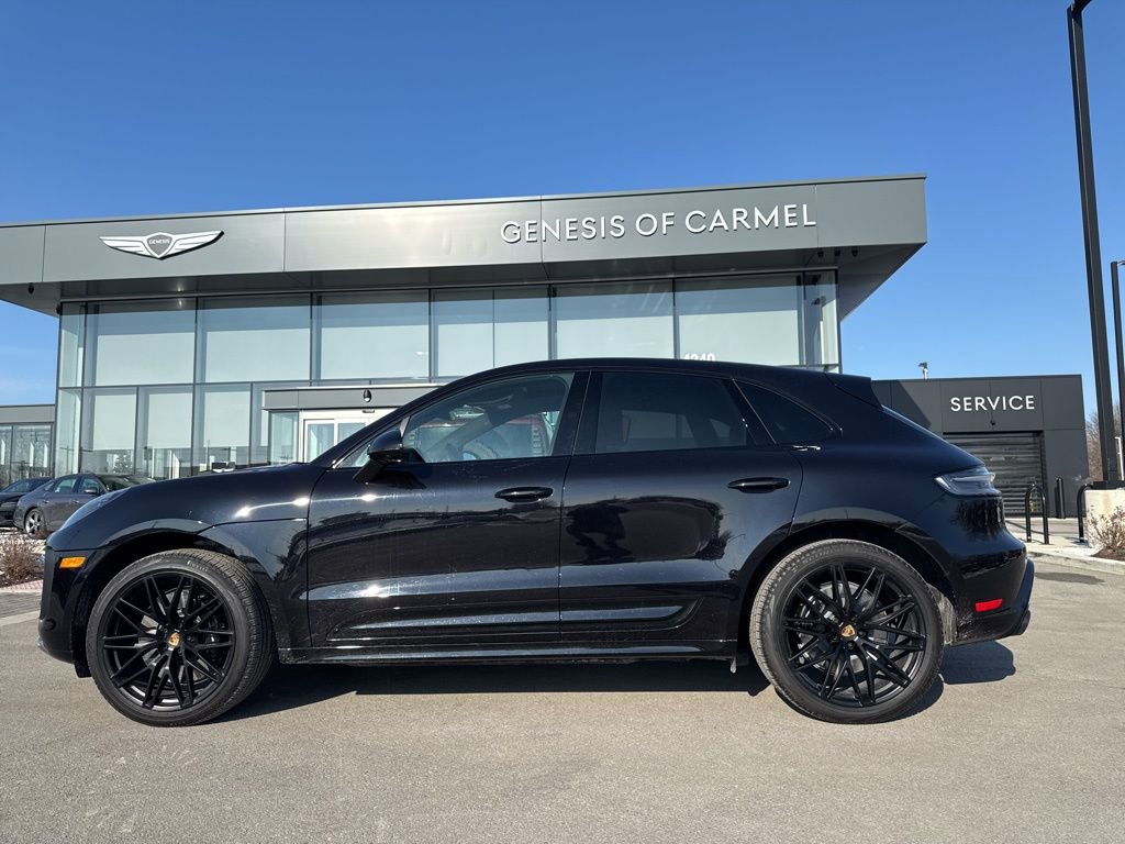 Used 2024 Porsche Macan GTS image 2